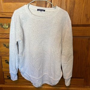 Women’s grey crew neck sweater